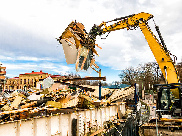 Best Yard Waste Removal  in Schenectady, NY